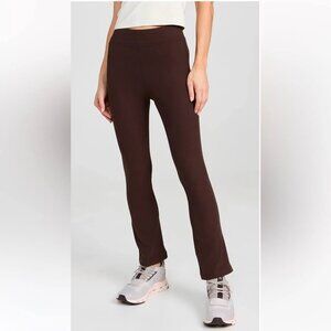 Outdoor Voices Superform Rib Kick Flare — SZ XS Brown NWOT